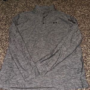 Under Armour men’s long sleeve